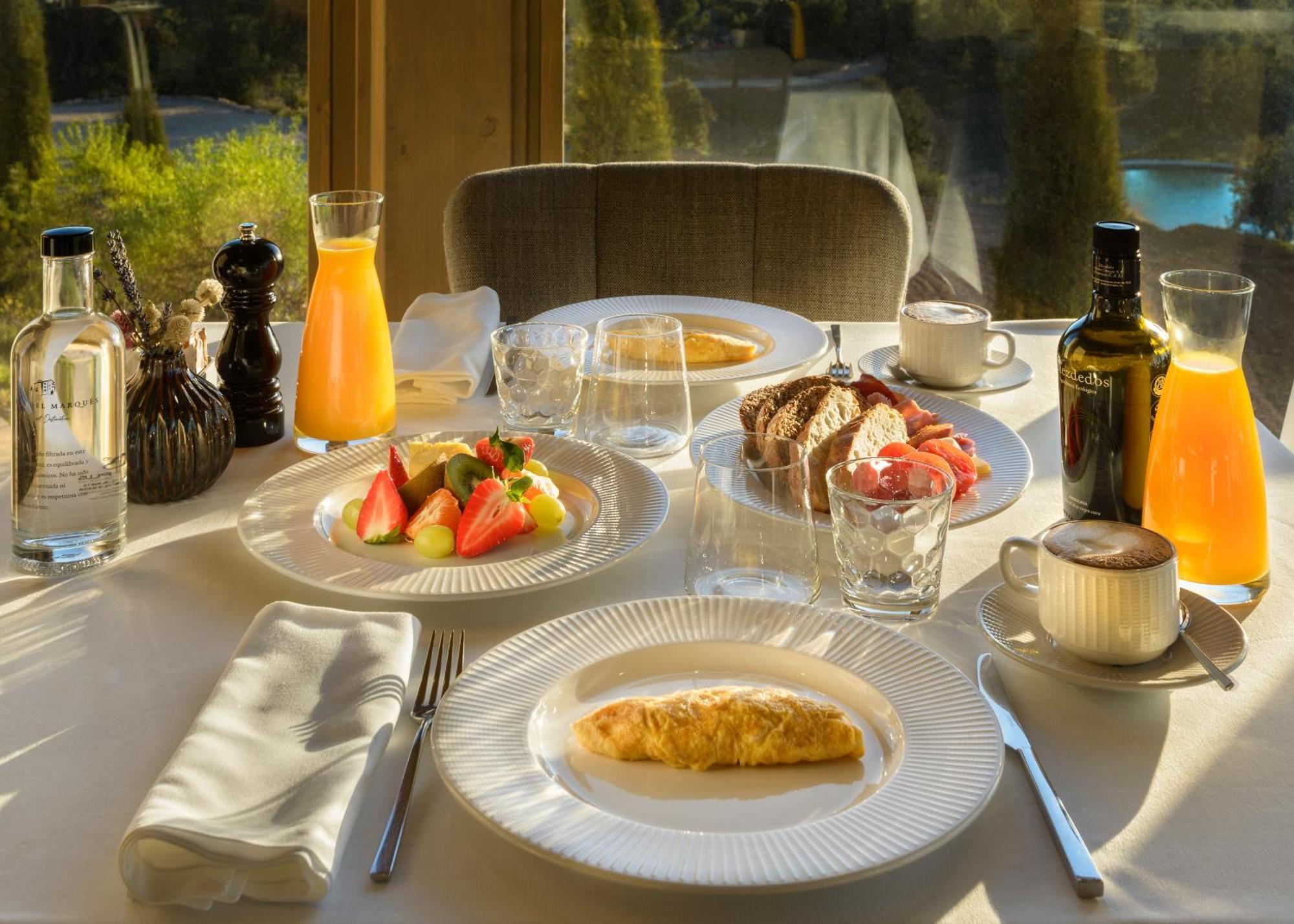Torre Del Marques Hotel Spa & Winery - Small Luxury Hotels 몬로요 외부 사진
